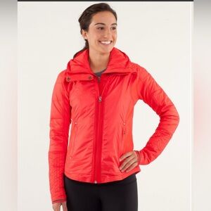 🍋❤️Lululemon Run: Bundle Up Jacket
Love Red*** missing the hood-otherwise in guc